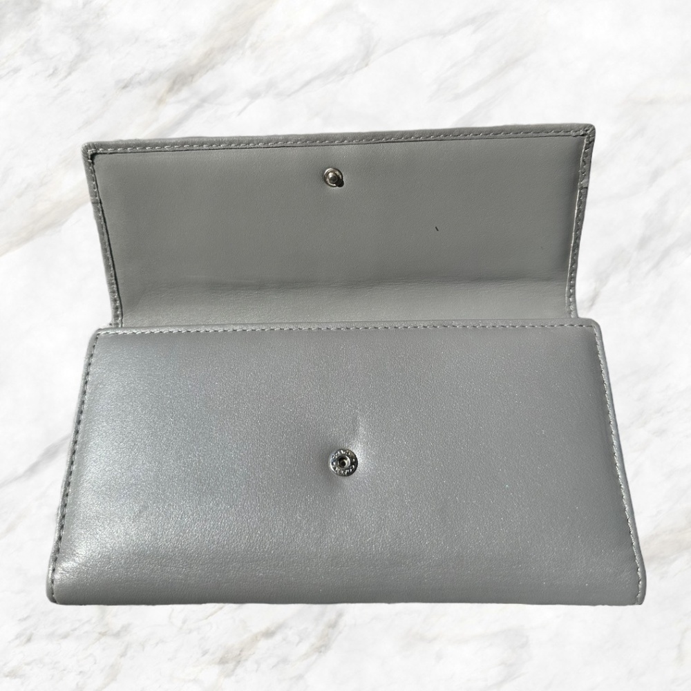 Coach Metallic Silver Handbag - Picture 13 of 16